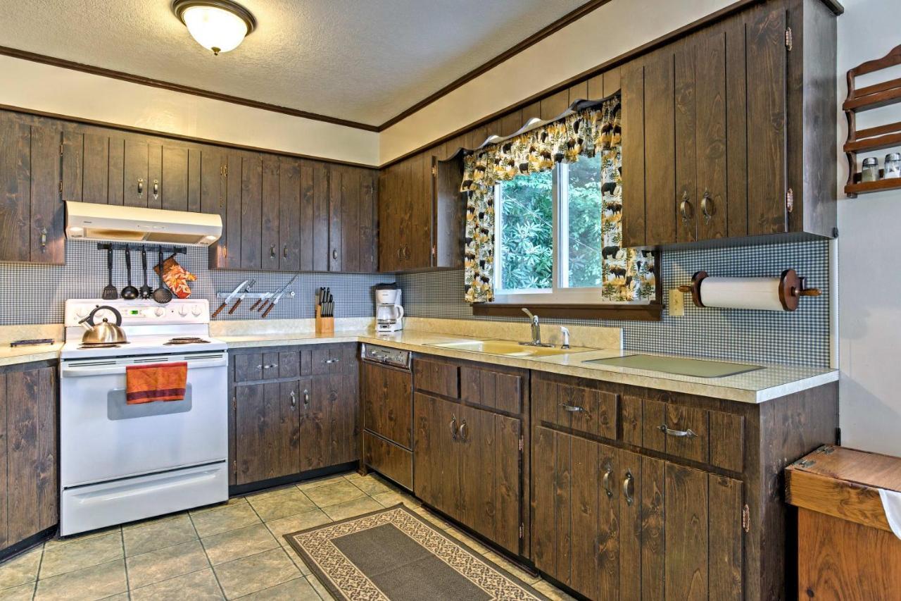 Secluded Mountain Home With Stunning Views And Deck! Bryson City Zewnętrze zdjęcie